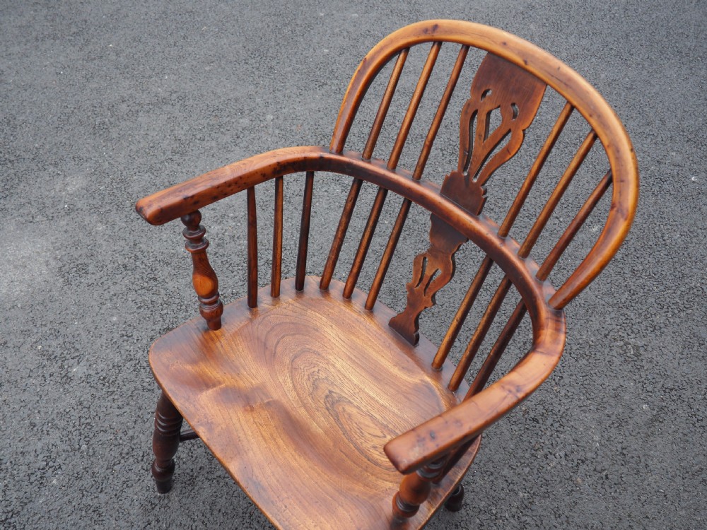 Pair of windsor armchairs View IX