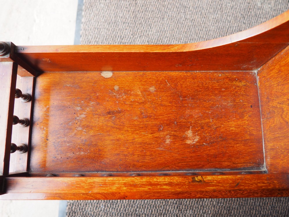 Hanging cabinet View VIII