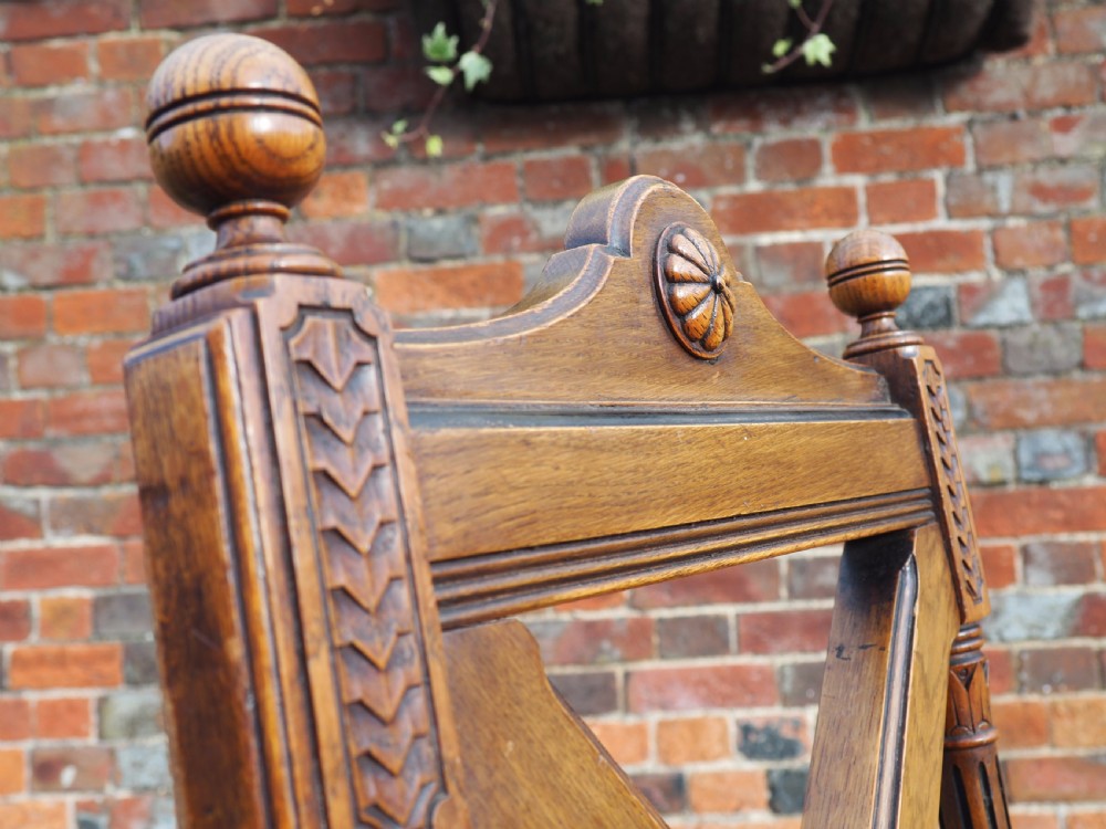 Single oak hall chair View II