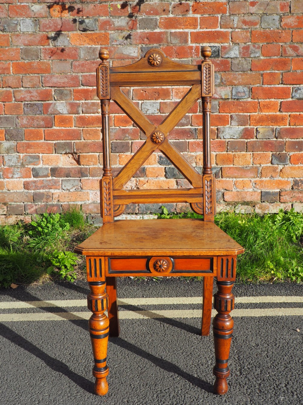 Single oak hall chair View III