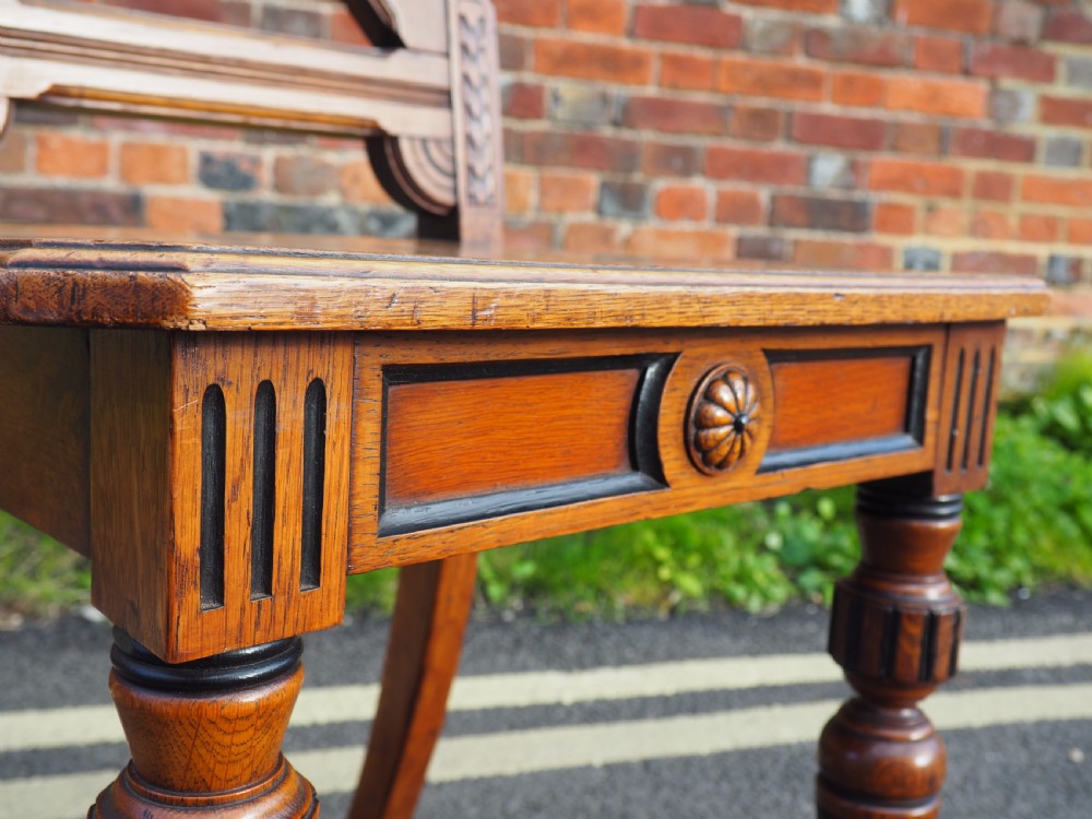Single oak hall chair View V