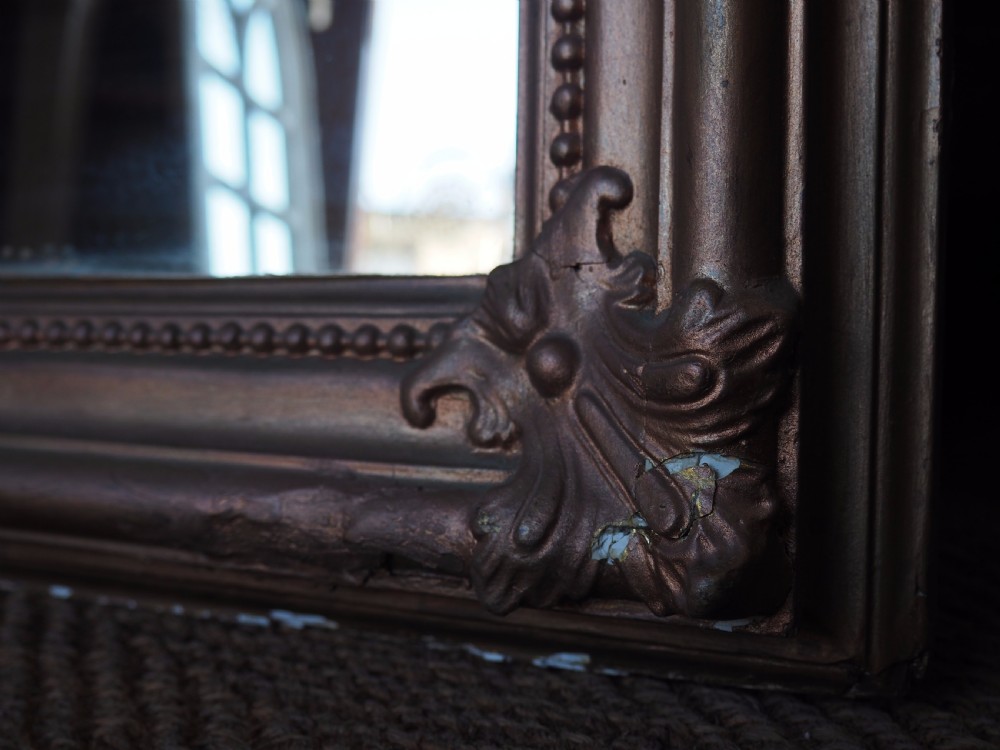 Continental gilt mirror View VIII