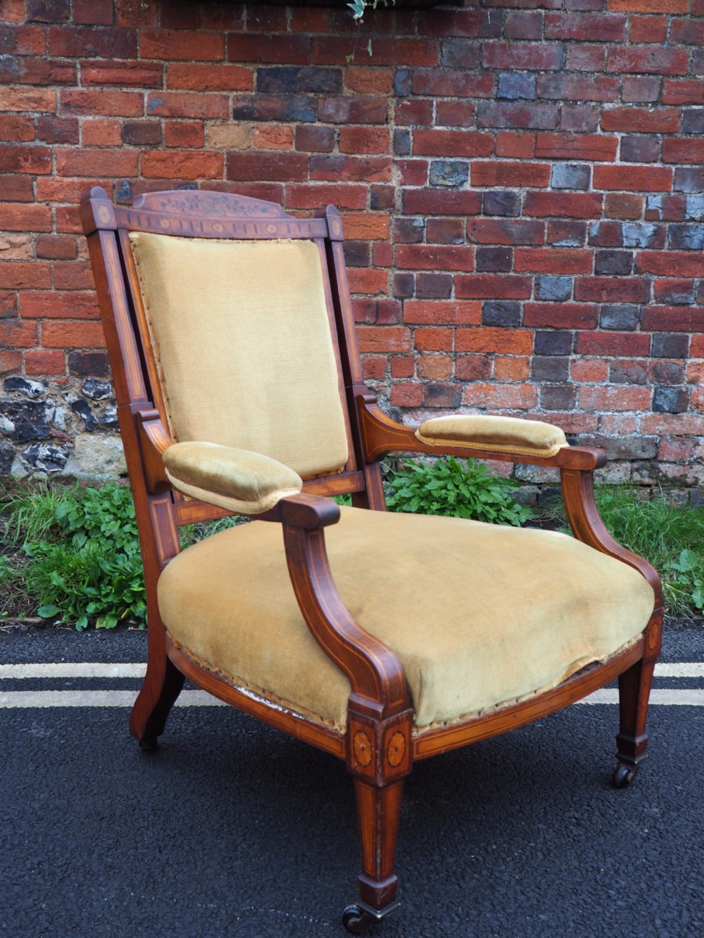Victorian walnut armchair View III