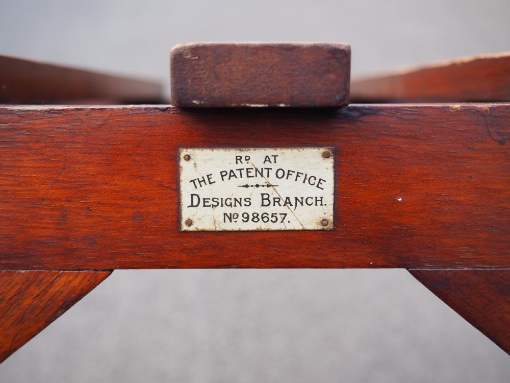 Mahogany luggage rack View IV