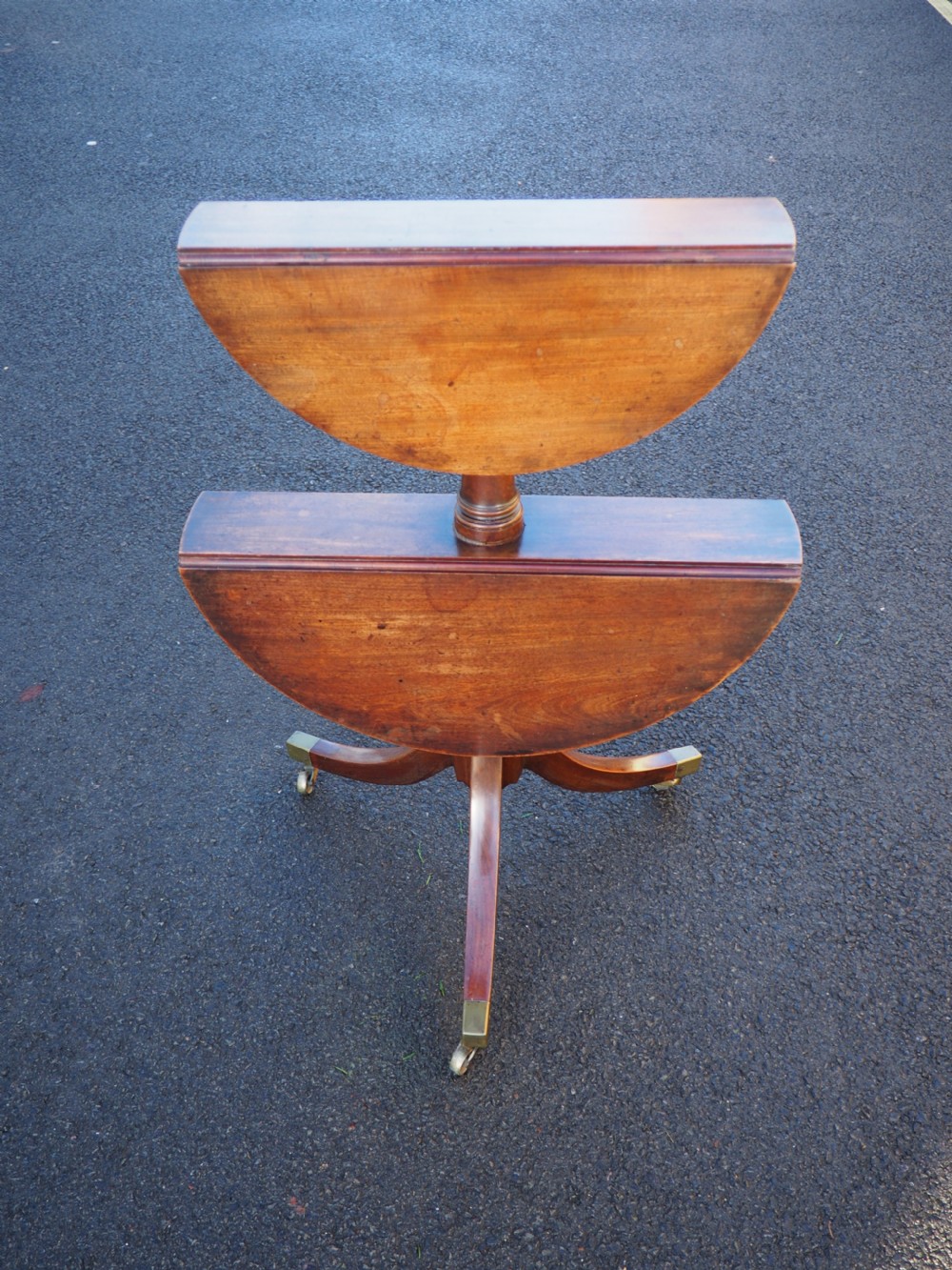 Small folding dumb waiter View II