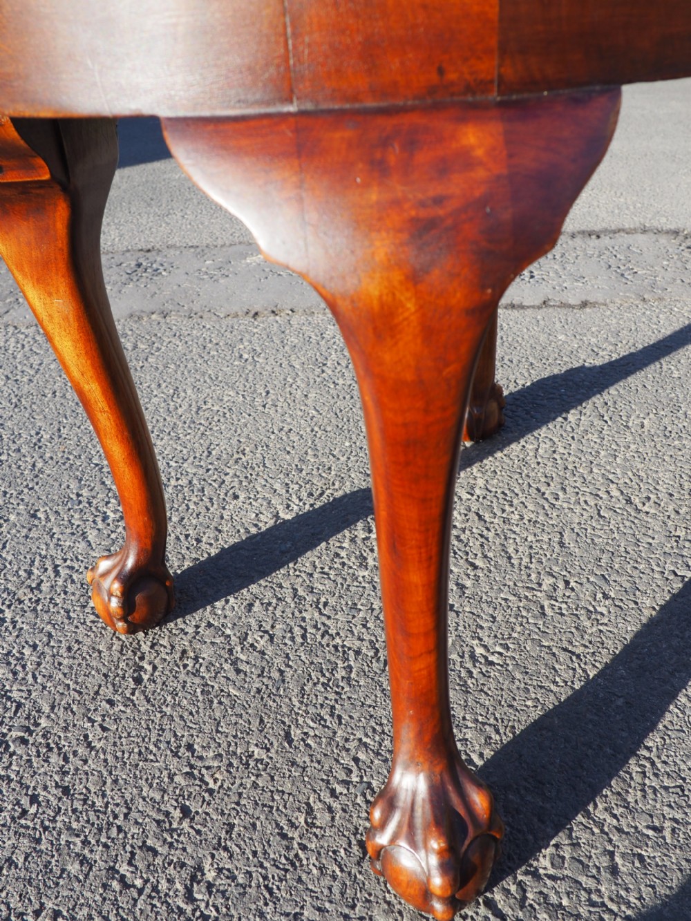 Walnut stool View IV