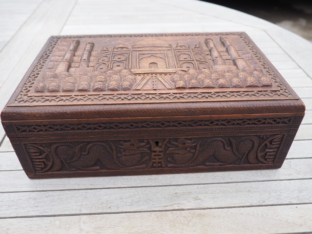 Indian sandalwood box View II