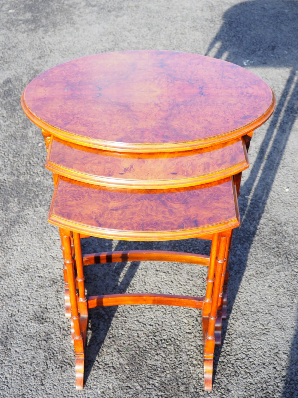 Nest of burr walnut tables View III
