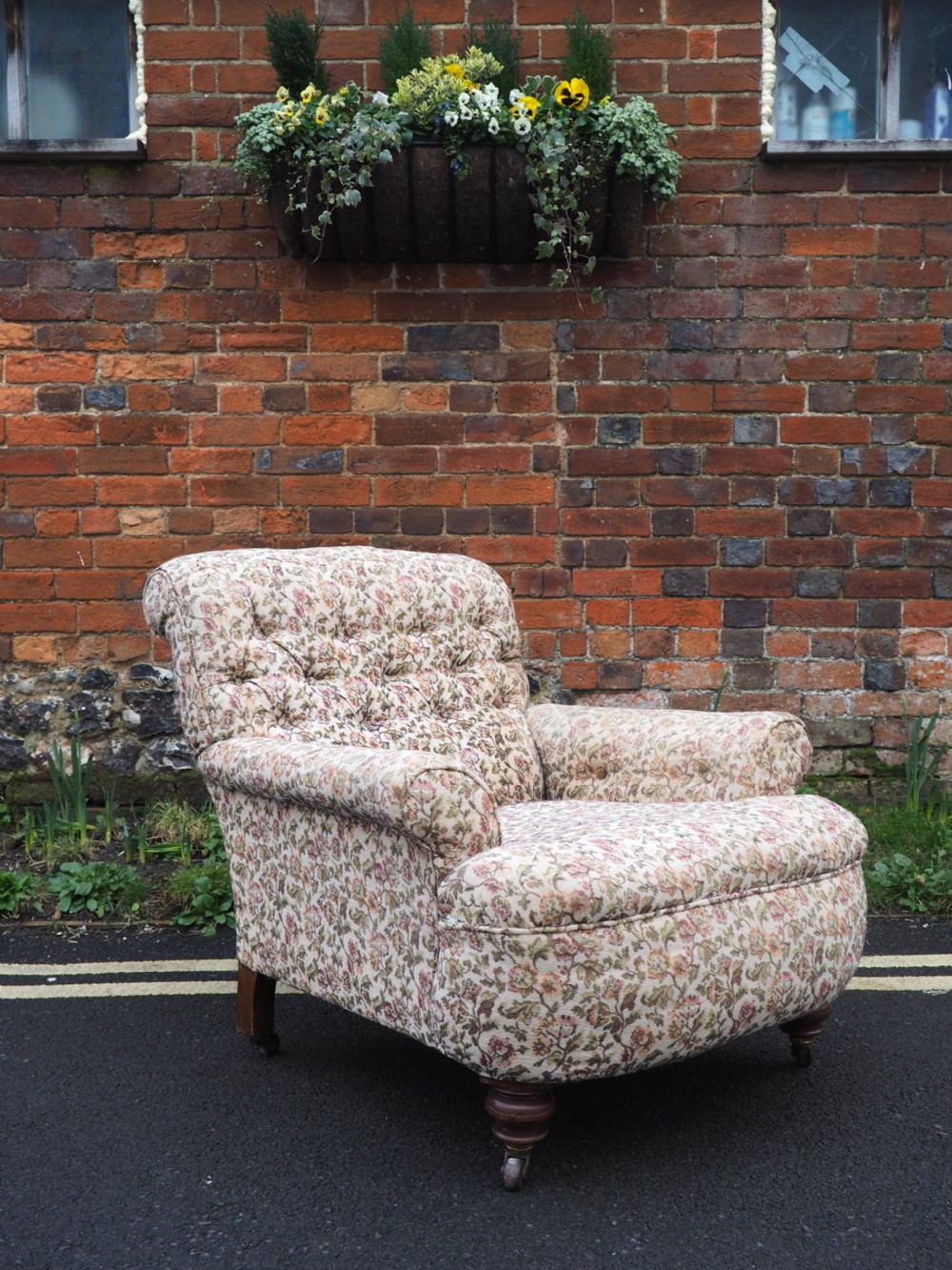 Deep seated armchair