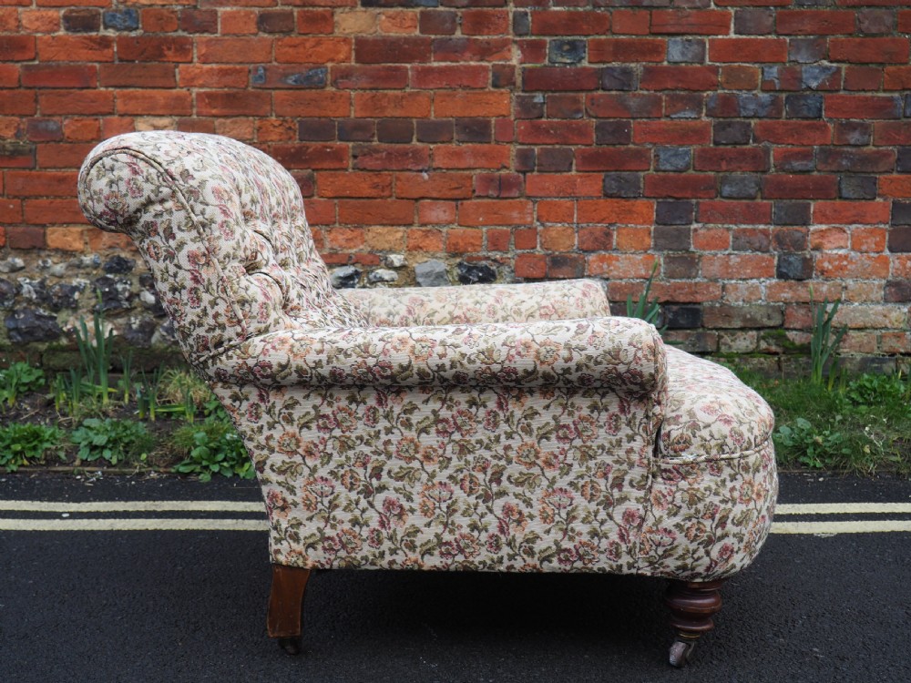 Deep seated armchair View III