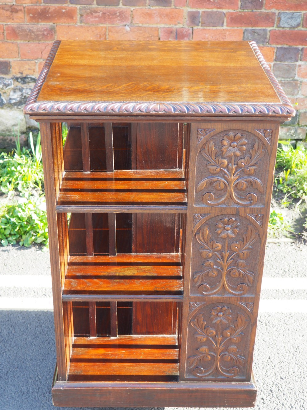 Oak revolving bookcase View III