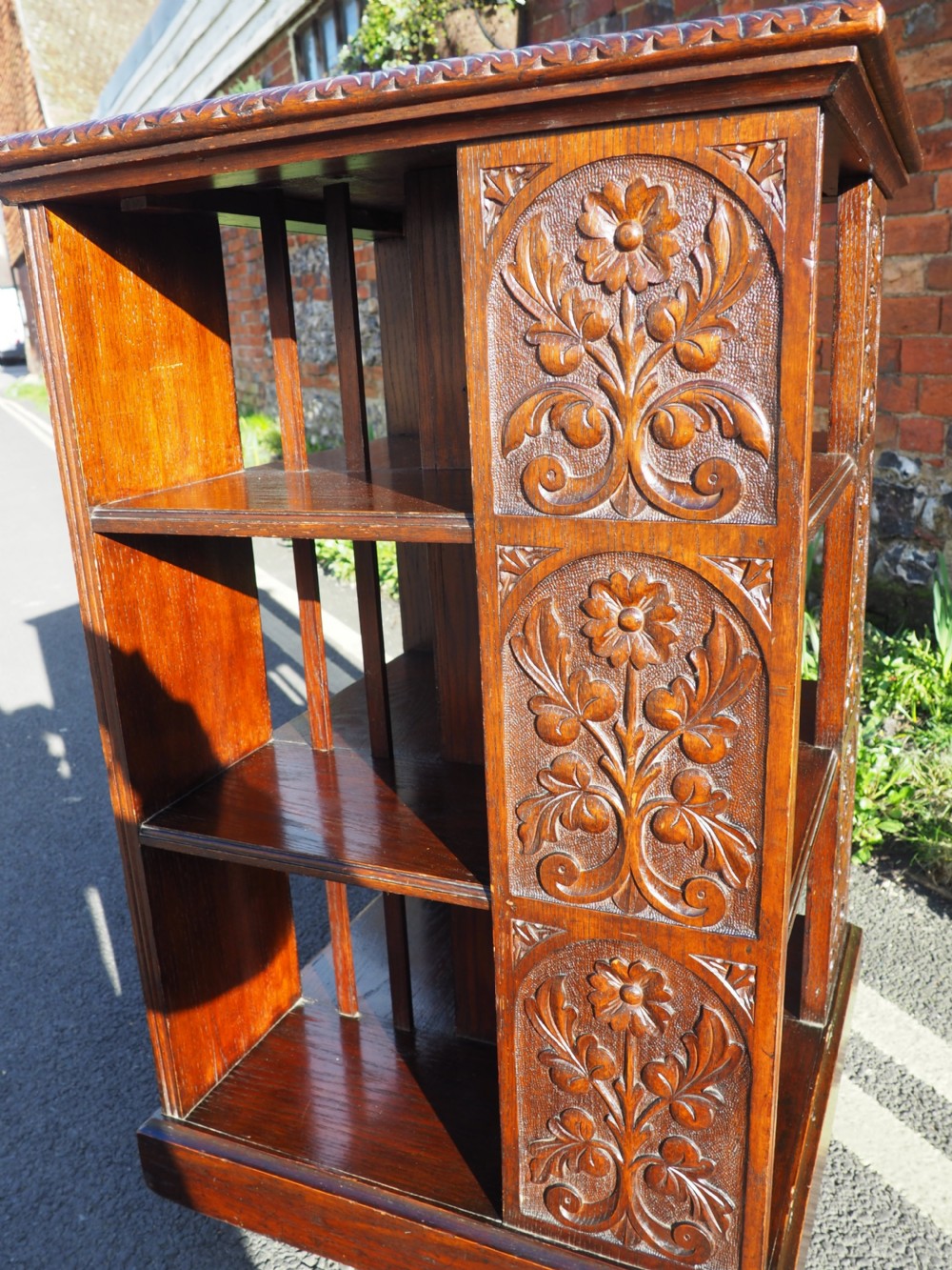 Oak revolving bookcase View V