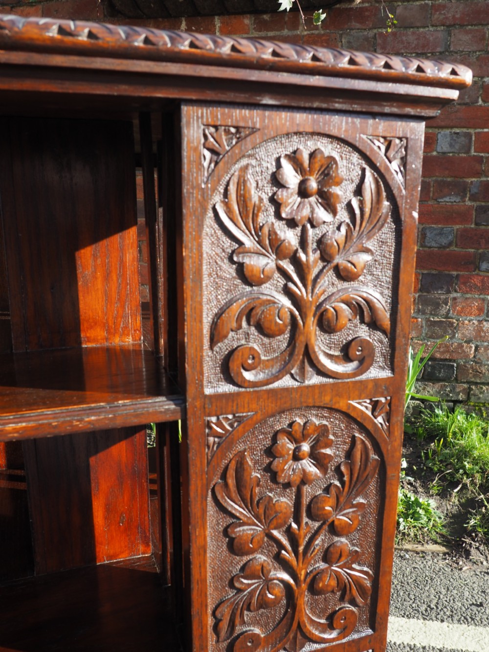 Oak revolving bookcase View X
