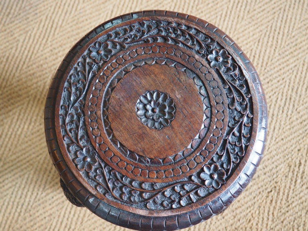 Pair of elephant tables View III