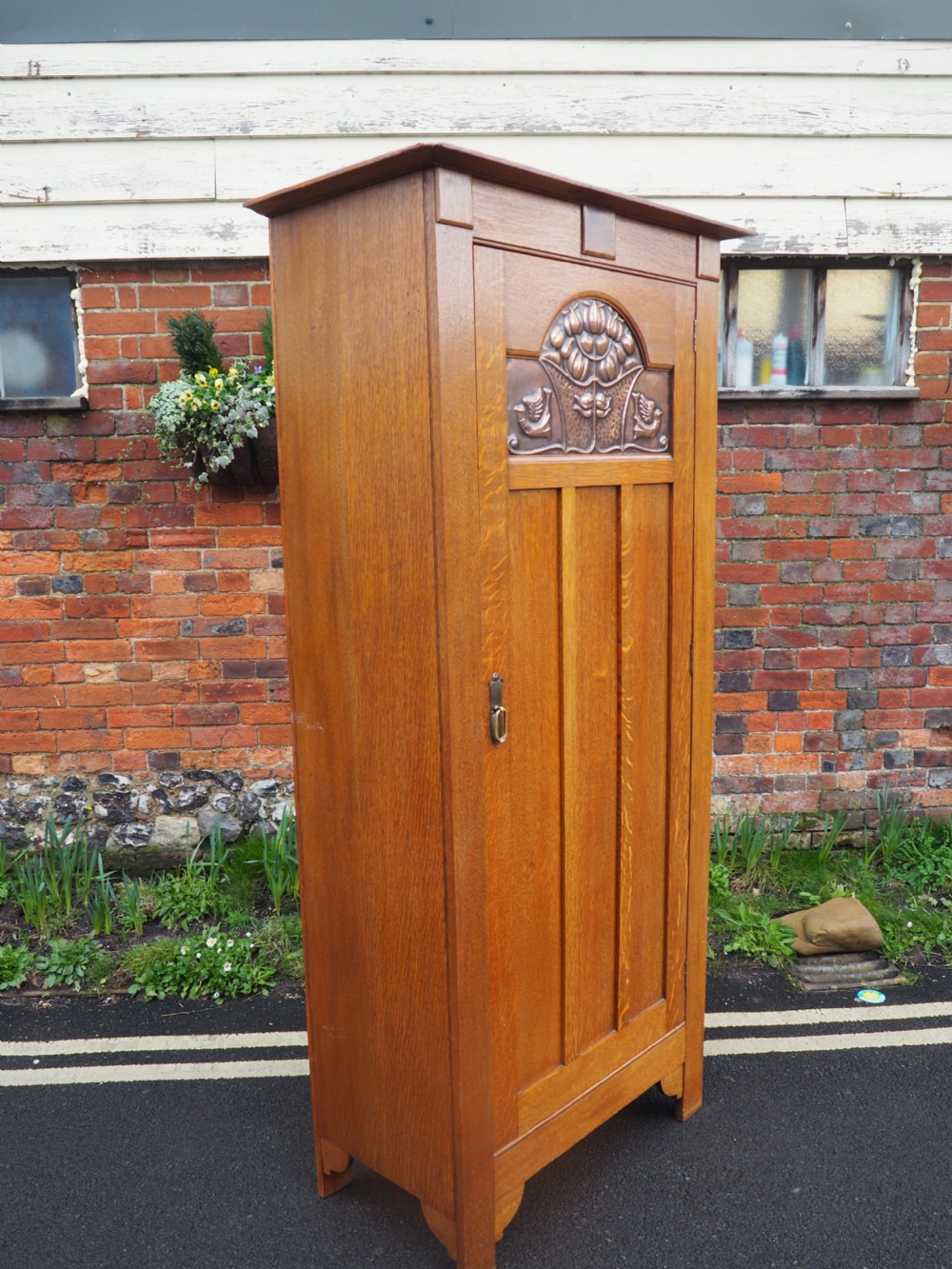 Shapland and Petter oak wardrobe View V