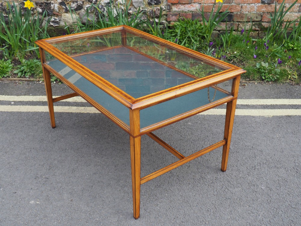 Satinwood bijouterie coffee table View VII