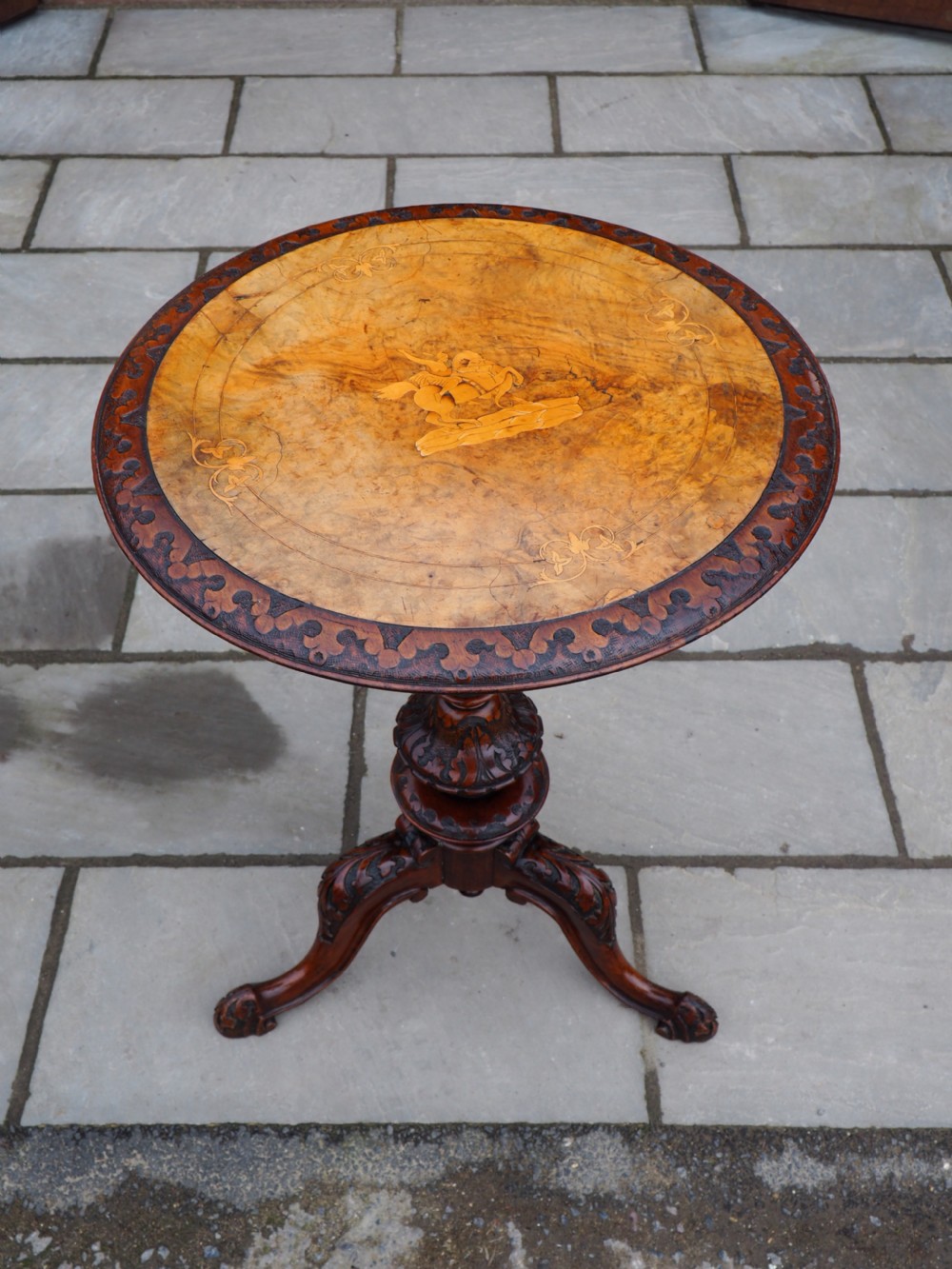 Victorian inlaid walnut pedestal table