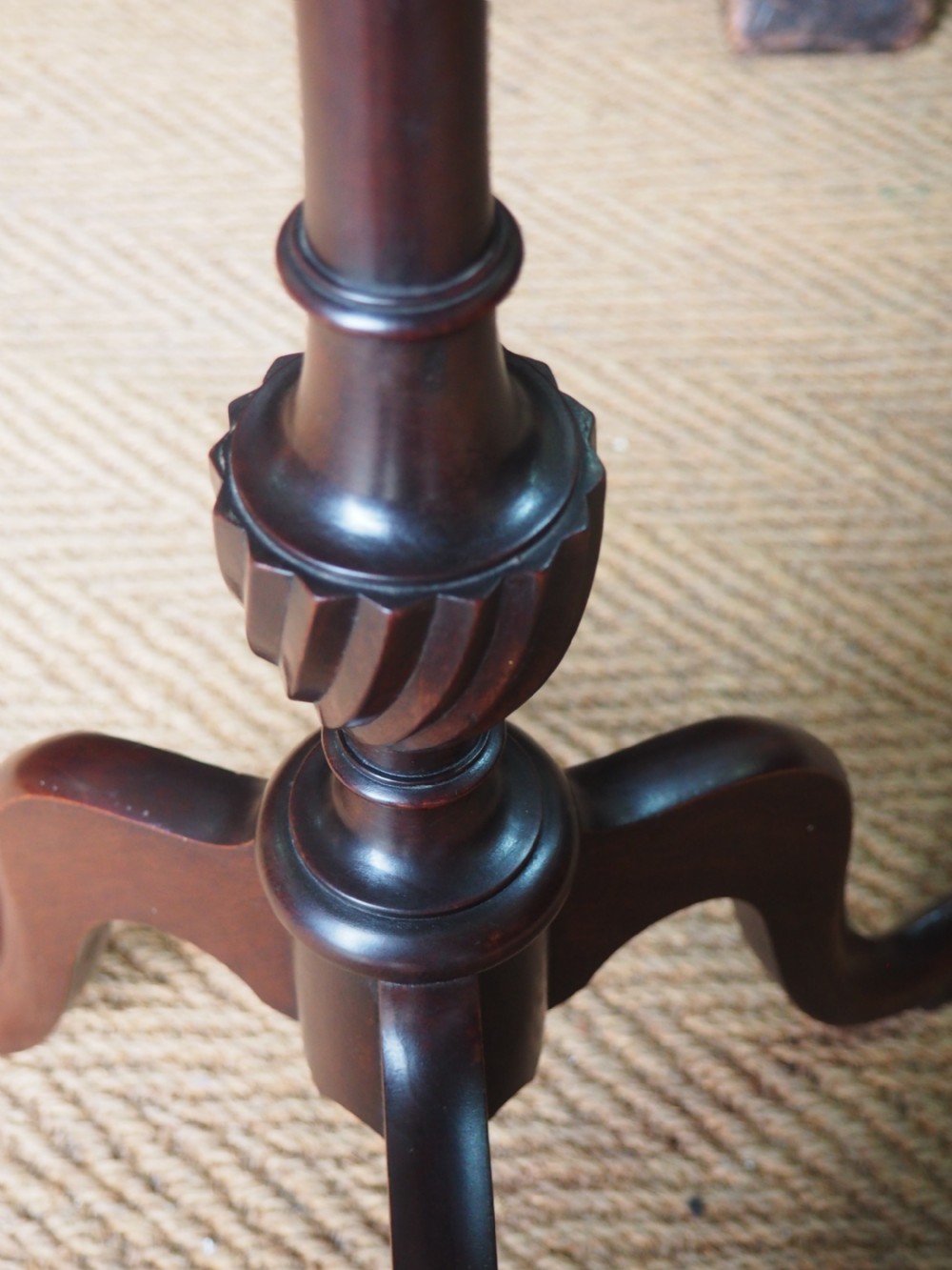 Victorian mahogany wine table View III