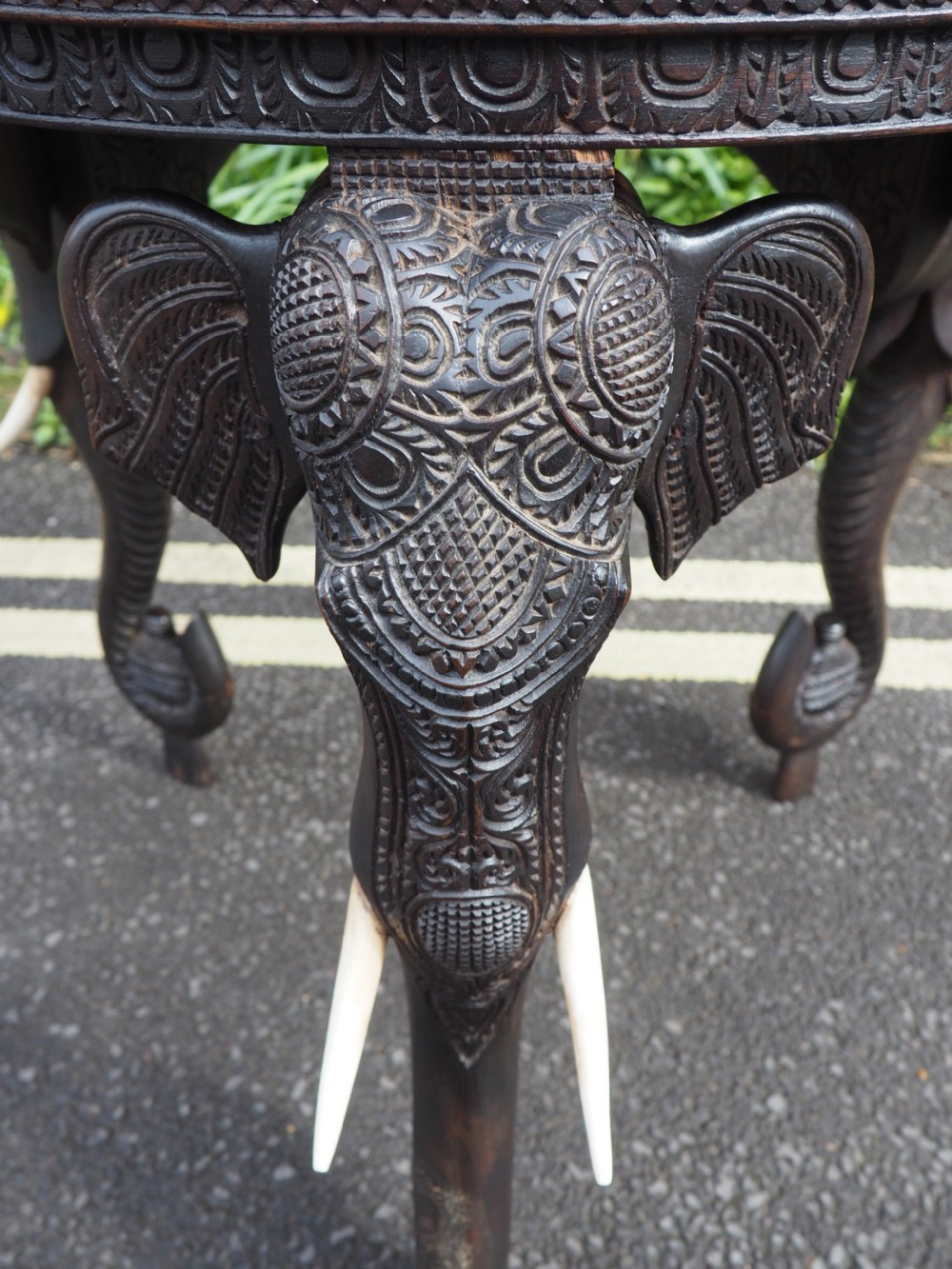 Indian elephant table View IV
