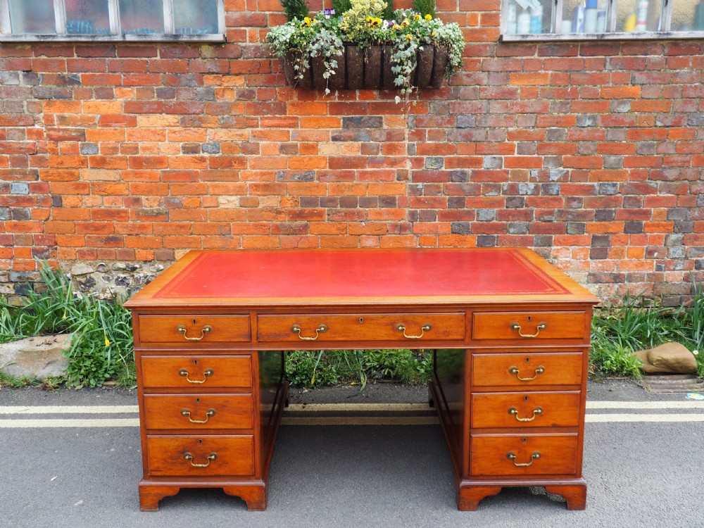 Edwardian mahogany pedestal desk