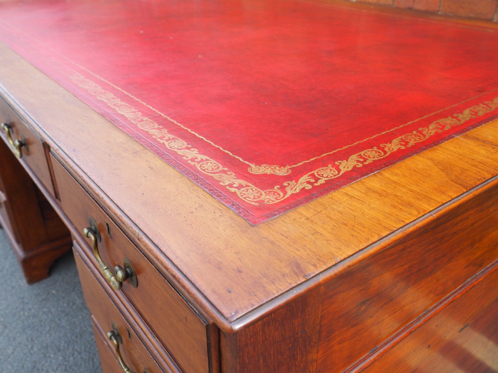Edwardian mahogany pedestal desk View II