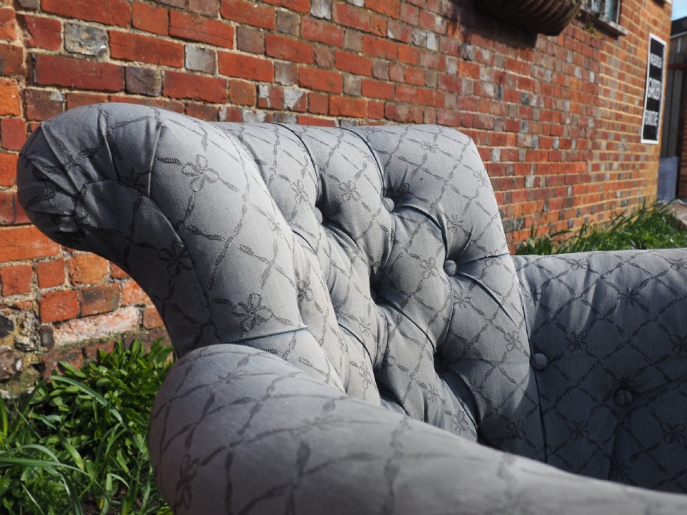 Small victorian armchair View VI