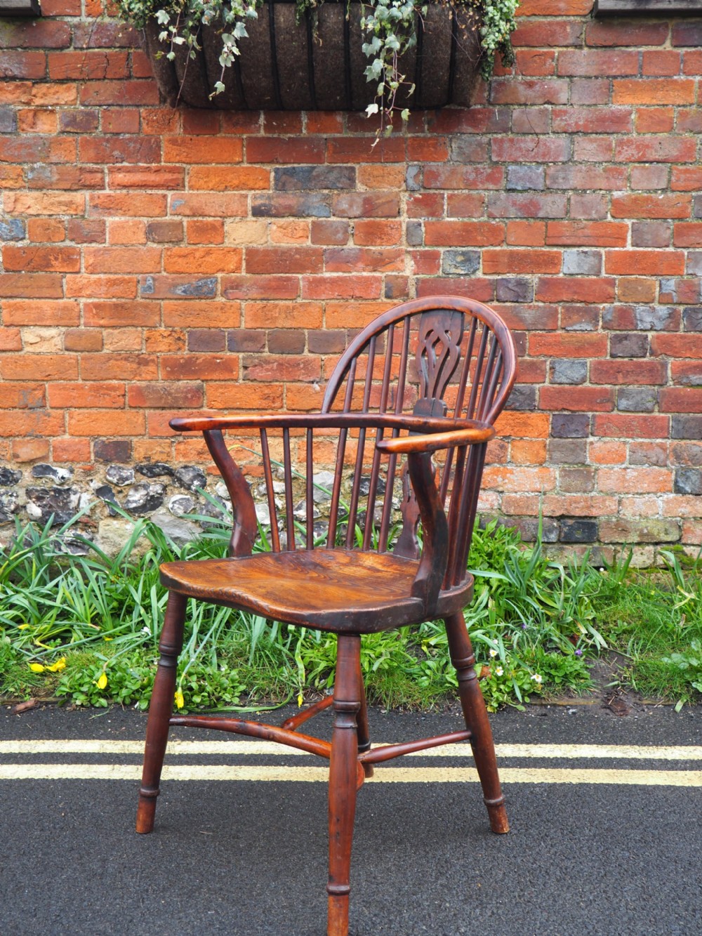 Yew windsor armchair View V