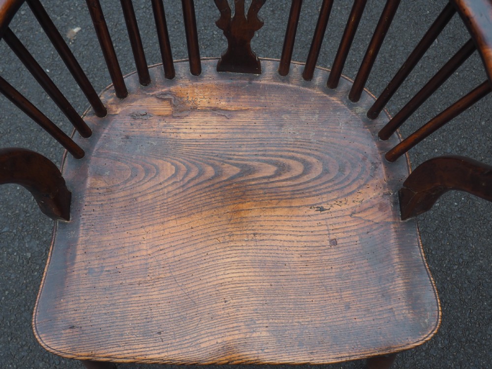 Yew windsor armchair View VII
