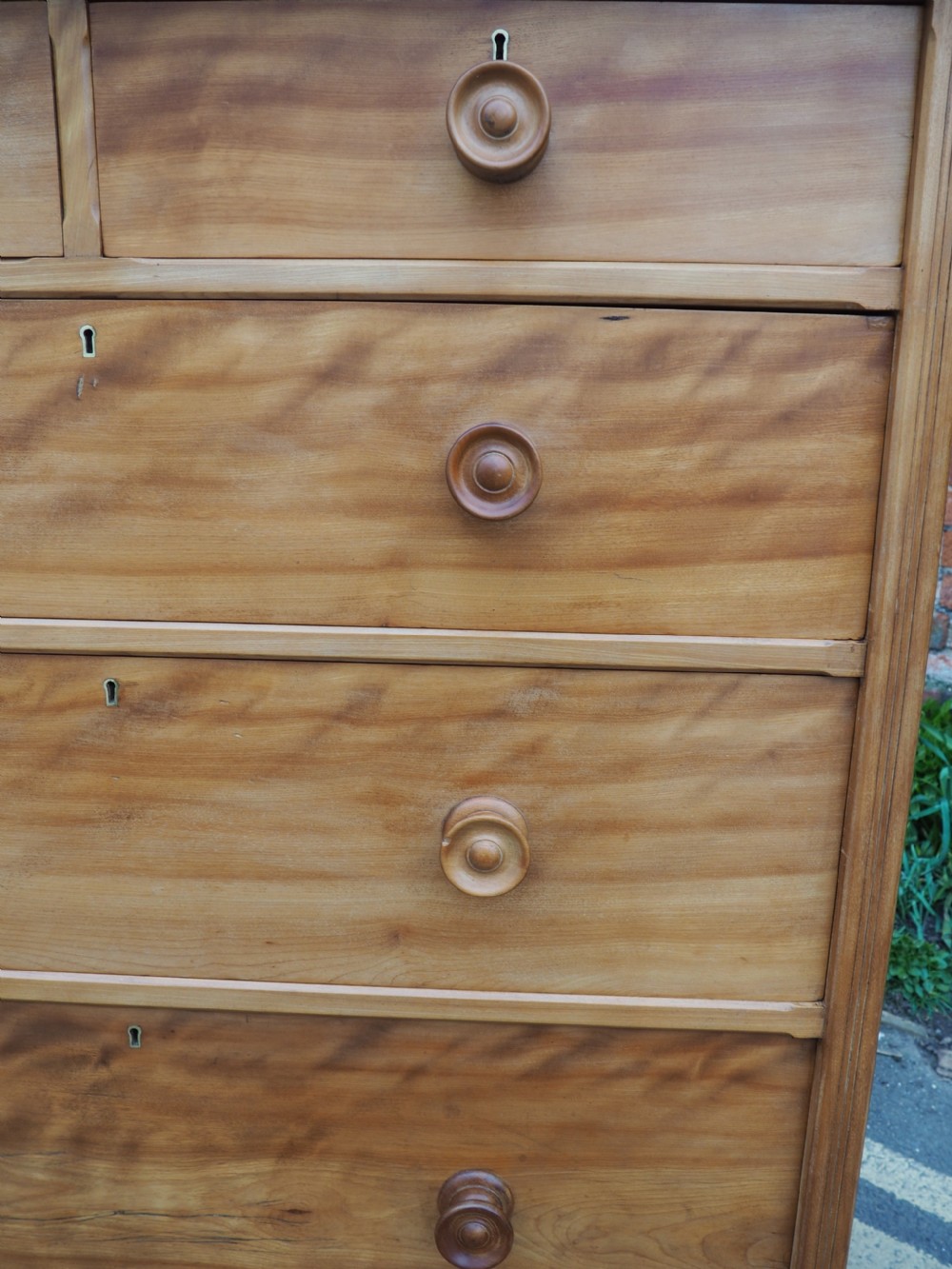 Victorian maple chest of drawers View VI