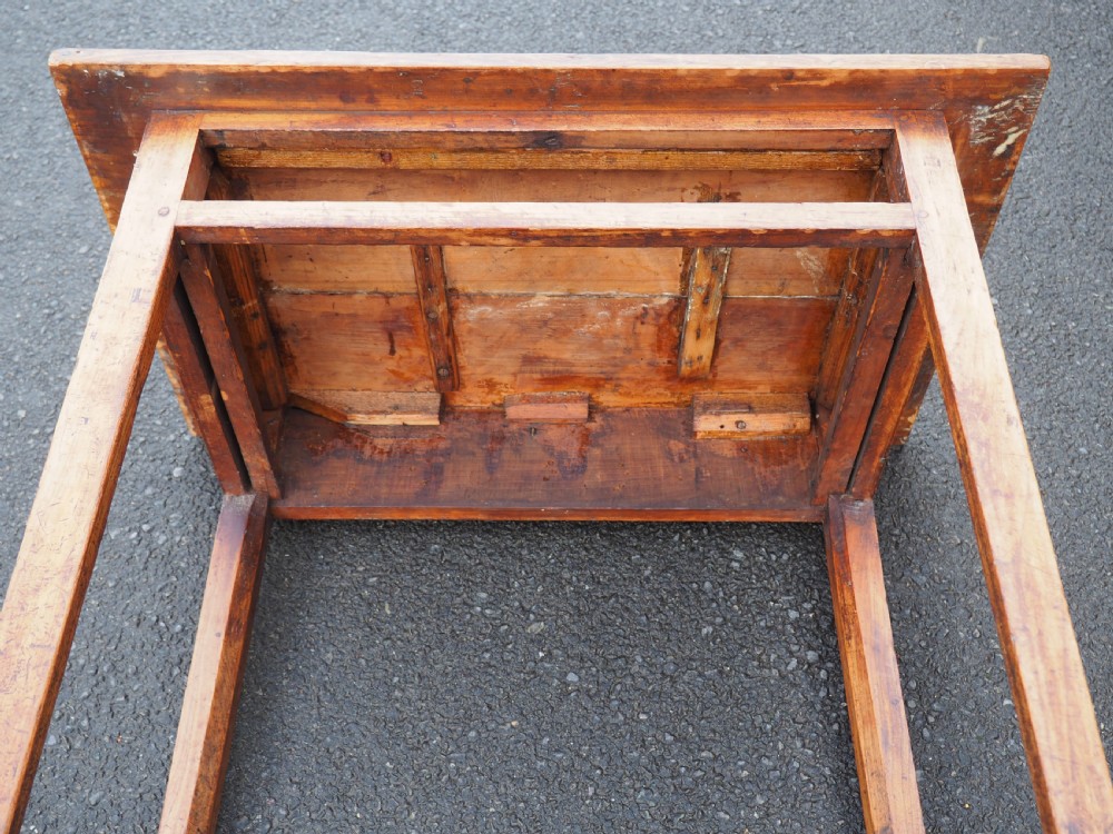 Georgian pearwood table View VI
