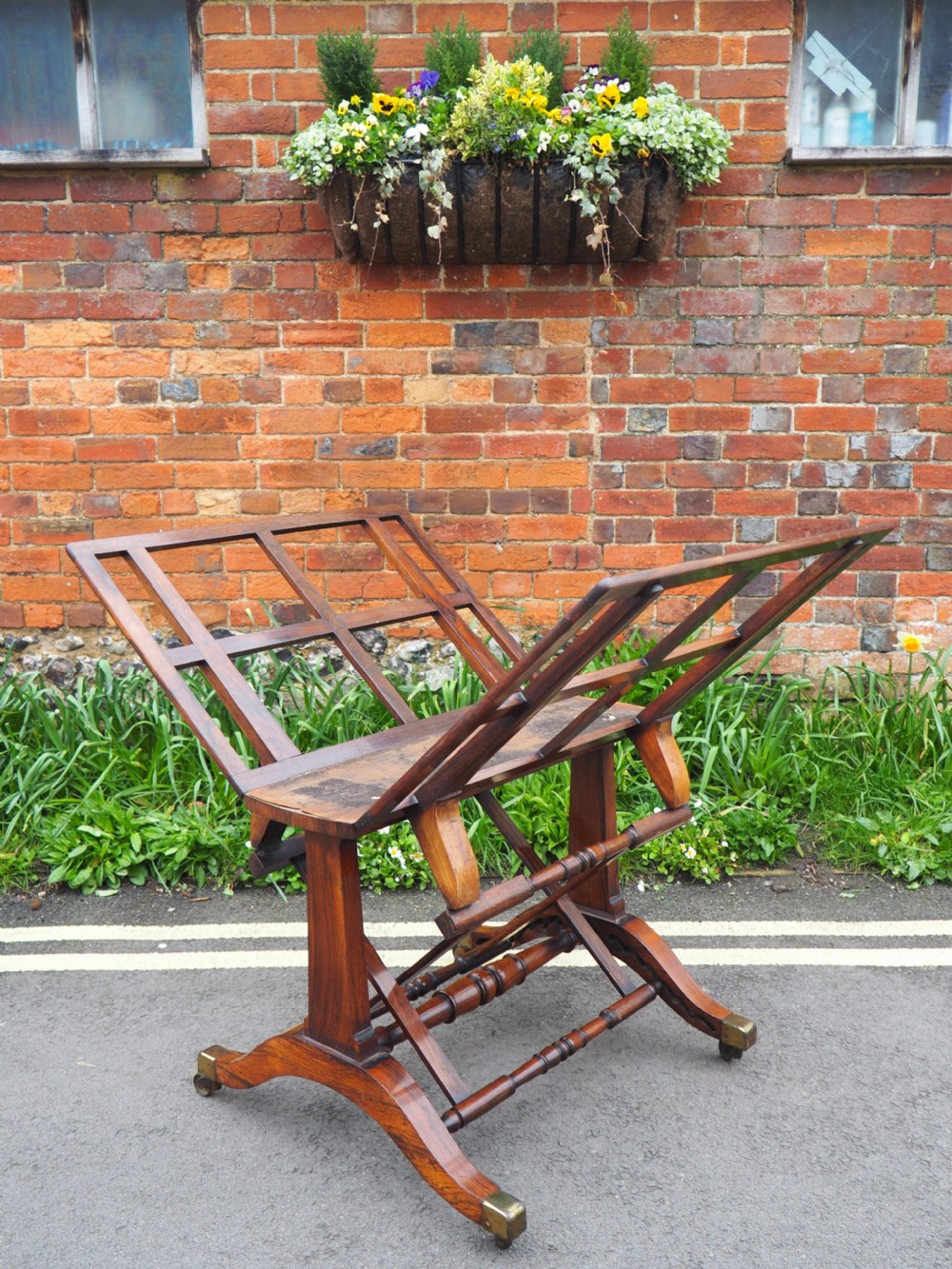Regency Rosewood folio stand View III
