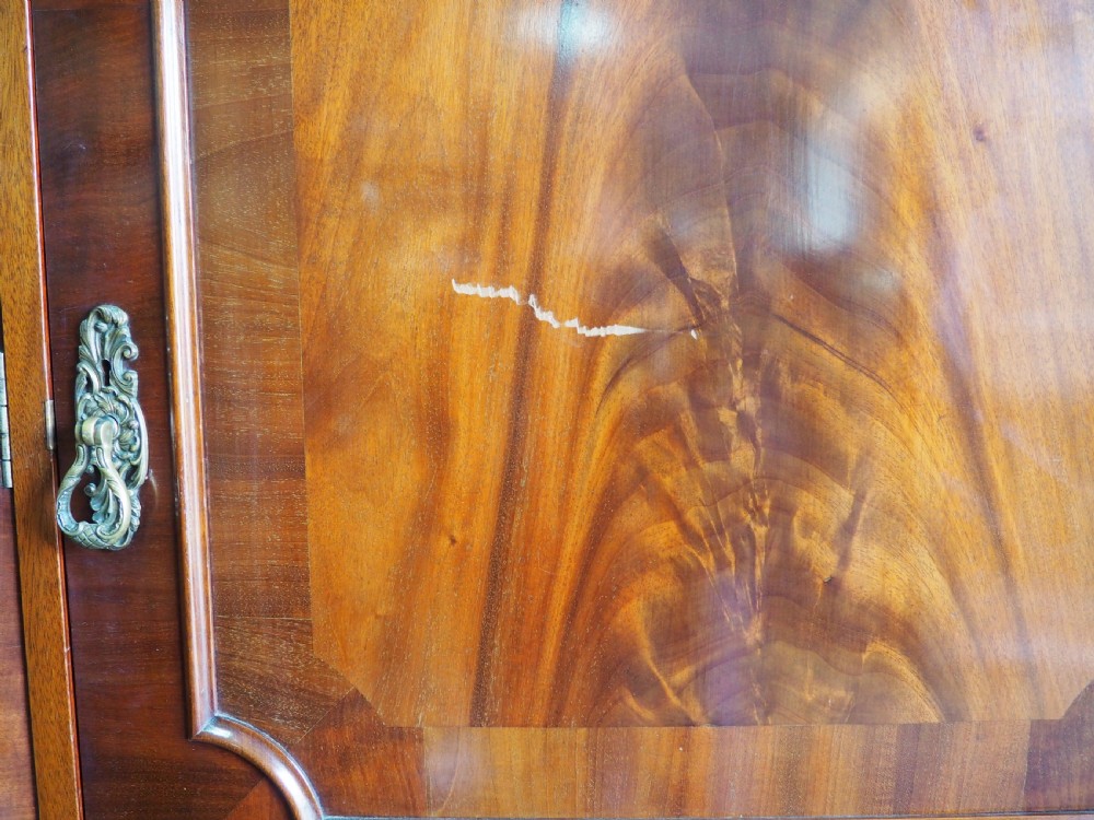 Mahogany triple wardrobe View V
