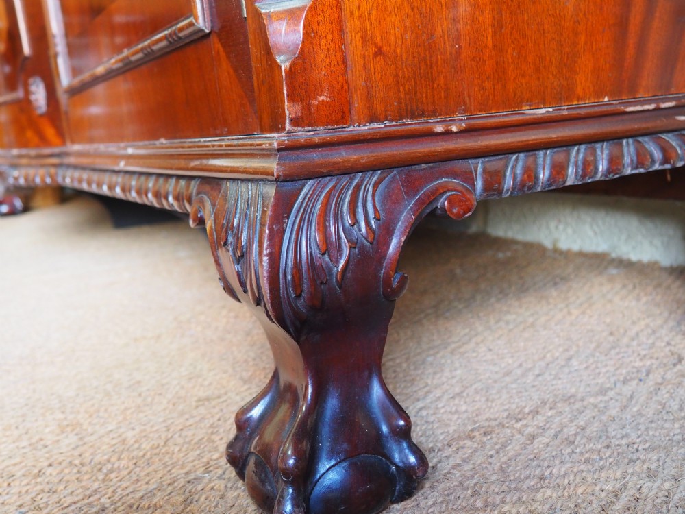 Mahogany triple wardrobe View VIII