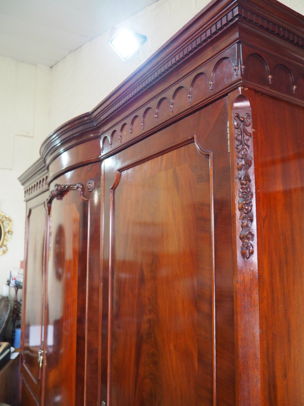 Mahogany triple wardrobe View X