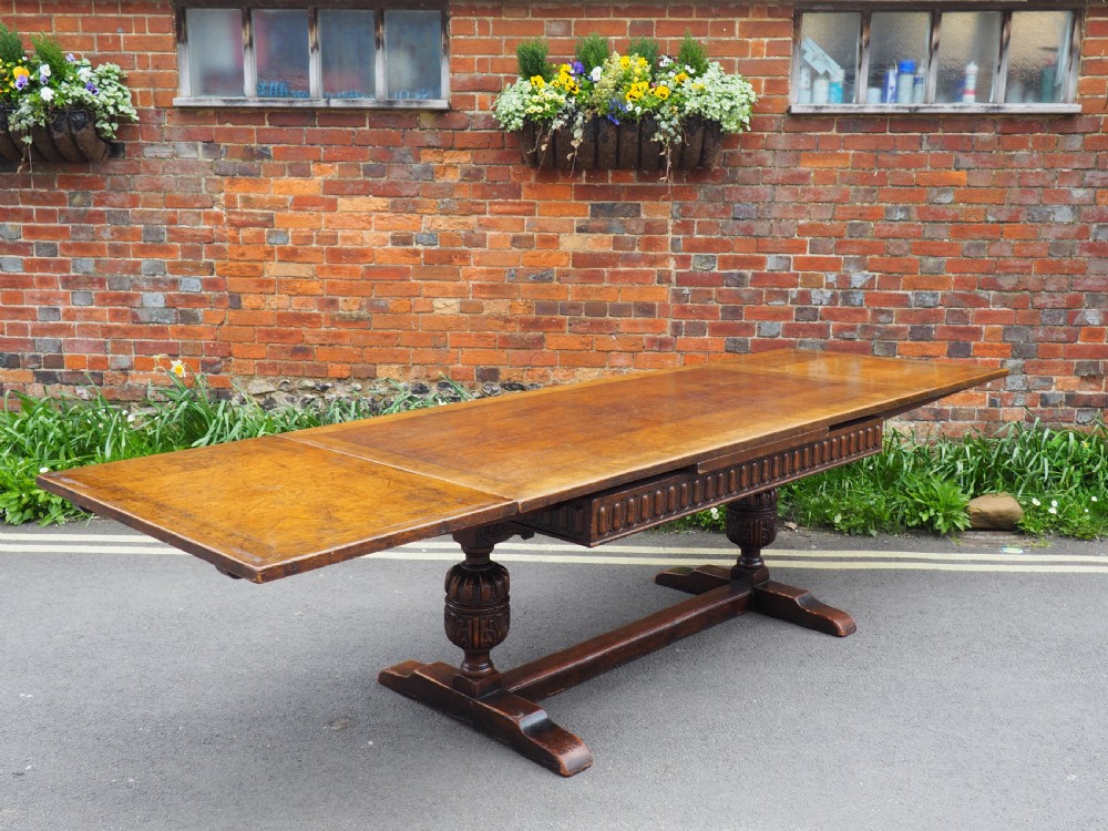 Large oak draw leaf table