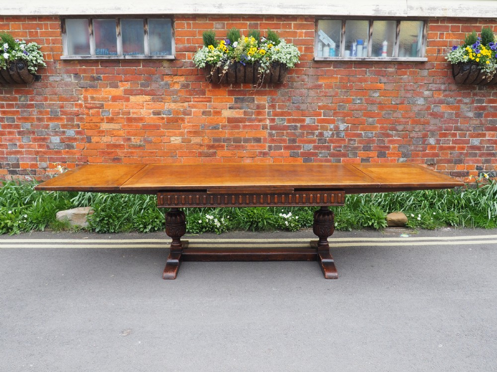 Large oak draw leaf table View II