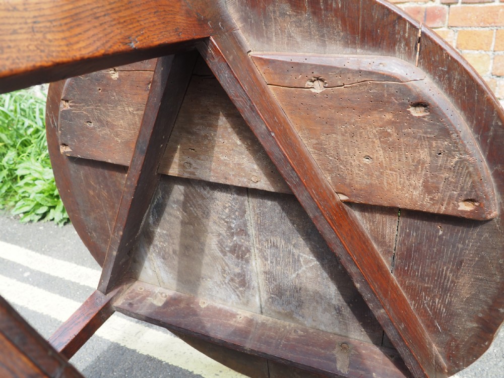 Oak cricket table View VII