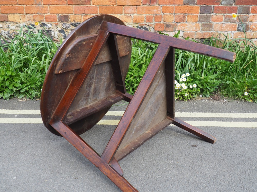 Oak cricket table View IX