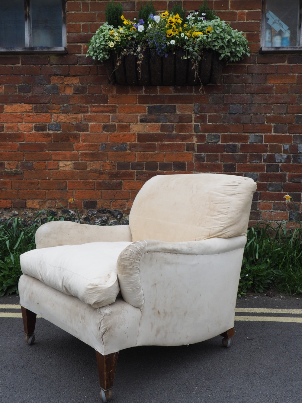 Howard Bridgewater style armchair View III