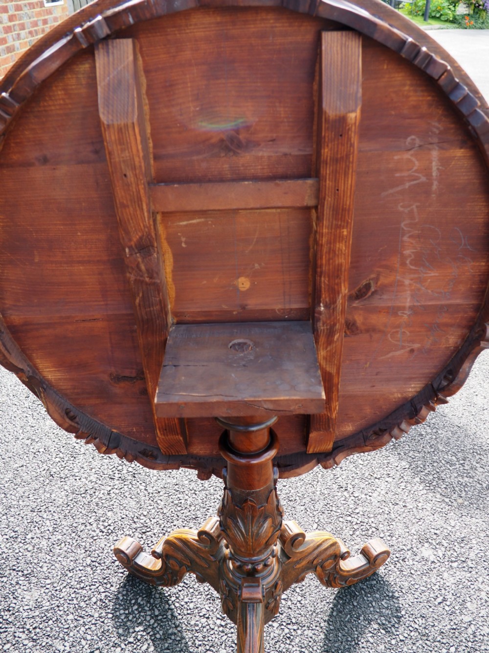 Continental inlaid walnut table View XI