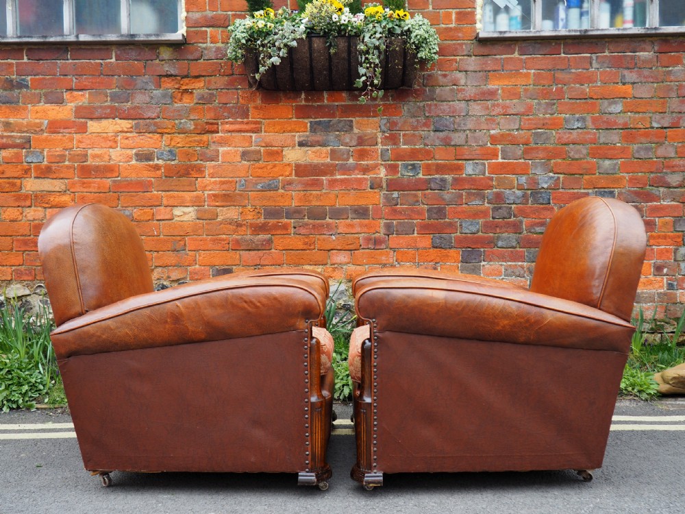 Pair of leather armchairs View II
