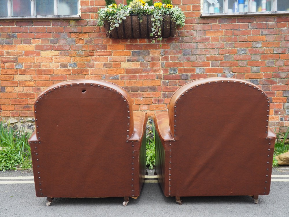 Pair of leather armchairs View III