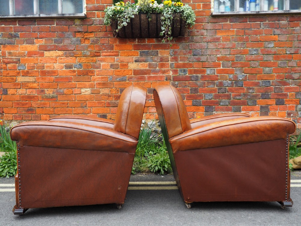 Pair of leather armchairs View VII