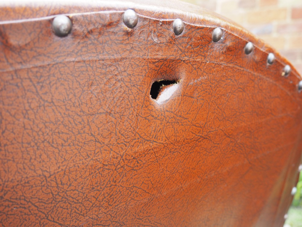 Pair of leather armchairs View IX