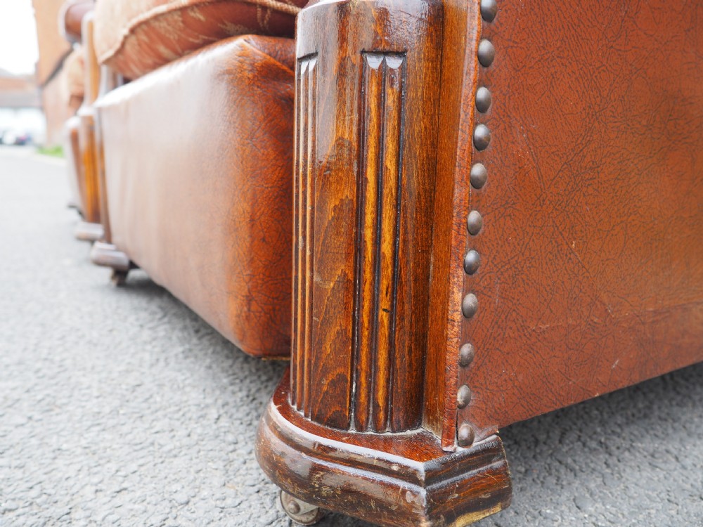 Pair of leather armchairs View XII