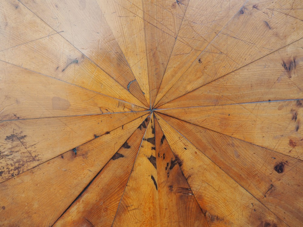 Nineteenth century Yew pedestal table View VIII