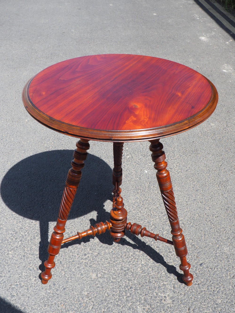 Victorian walnut gypsy table