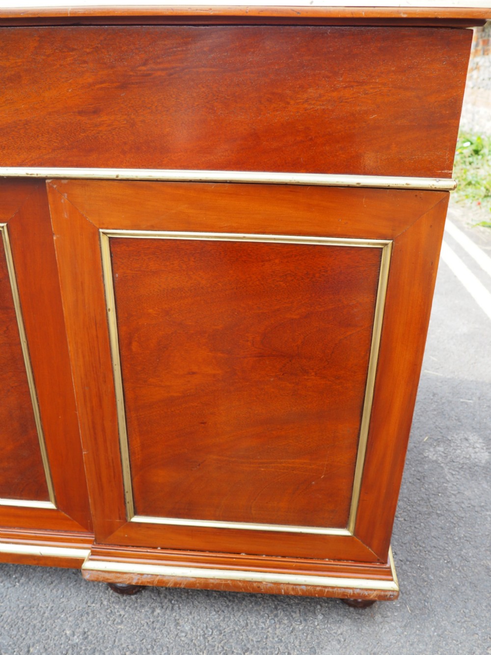 Continental Mahogany pedestal desk View XII
