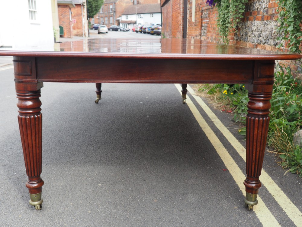 William IV Mahogany extending table View III
