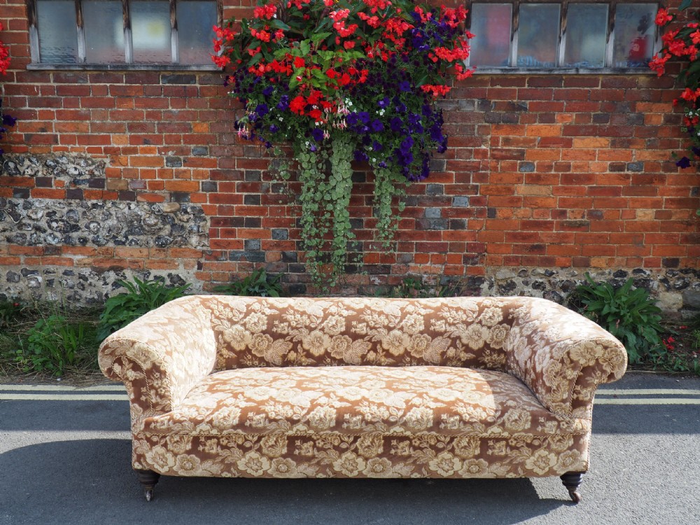 Victorian Chesterfield View V